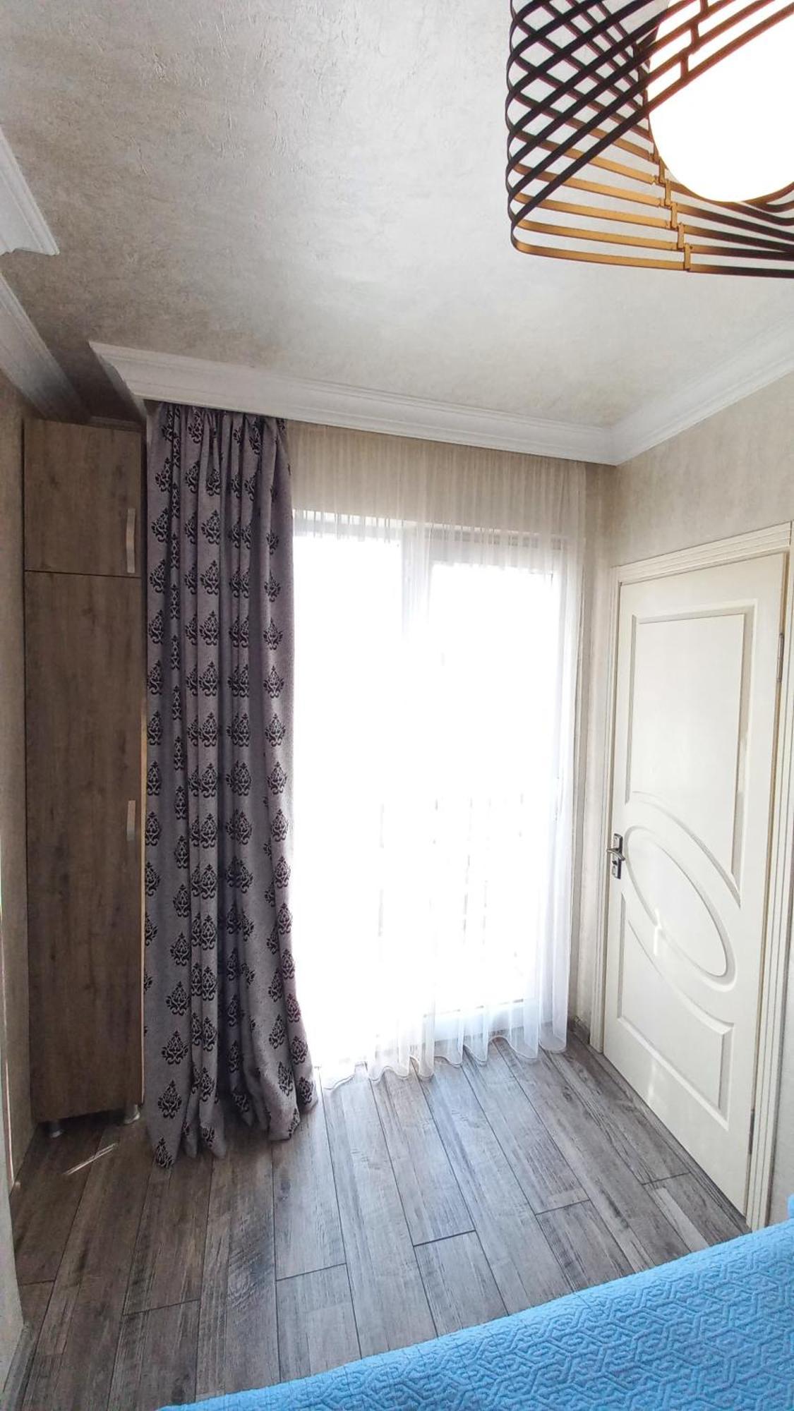Penthouse Apartment In 巴统 外观 照片